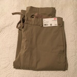 NWT Khaki Uniqlo Smart Ankle Pants